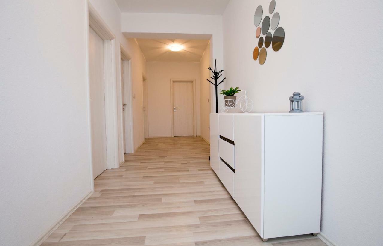 Holiday House M&A&K With Swimming Pool Kaštel Štafilić المظهر الخارجي الصورة