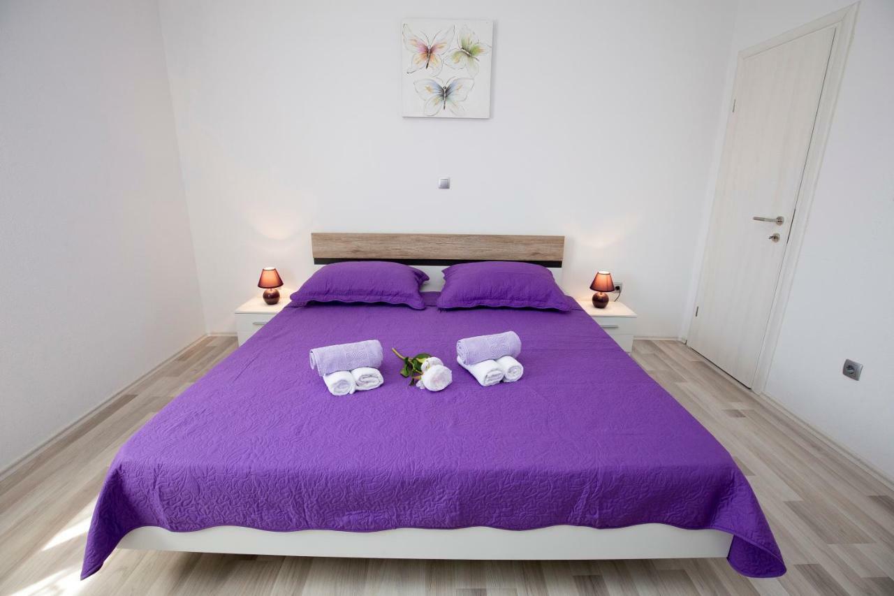 Holiday House M&A&K With Swimming Pool Kaštel Štafilić المظهر الخارجي الصورة