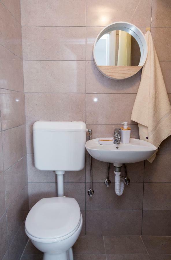Holiday House M&A&K With Swimming Pool Kaštel Štafilić المظهر الخارجي الصورة